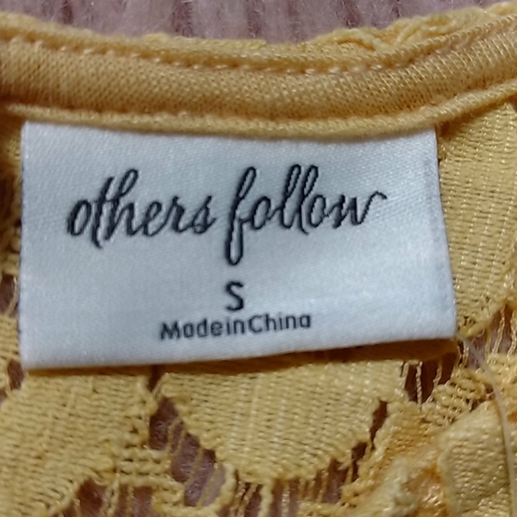 Others Follow tank top small - Picture 3 of 7